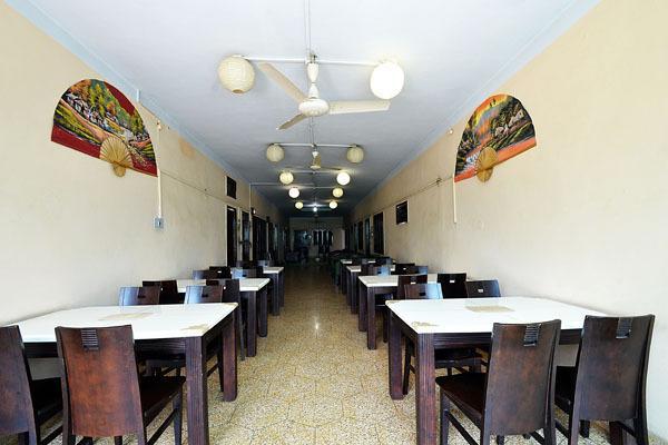 Hotel Ajaya Bénarès Extérieur photo